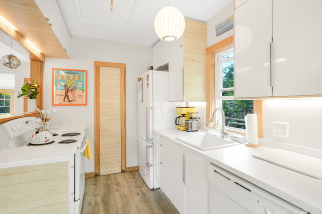 85 Bay Walk, Fire Islands Pines, New York 11782